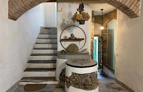 2 Bedroom Lovely Apartment In Valdipino - Foto 10