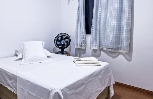 Apto Confortável - Supermercado Bahamas ao lado - Foto 6