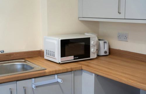 Serene 2BR Retreat Perfect for Long Stays - Foto 31