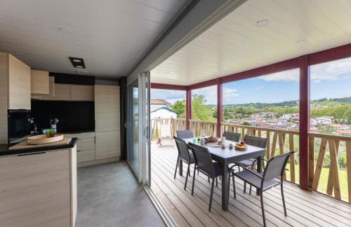 Oihana grand chalet de 2 à 6 pers climatisé avec piscine vue et calme à Hasparren-Pays Basque - Foto 3
