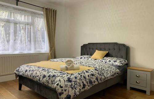 Luxury Two Bed Deluxe Maisonette - Photo 3