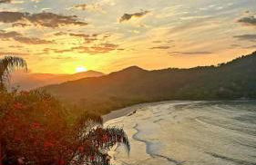 Casa com vista a praia da Barra do Sahy - Foto 47