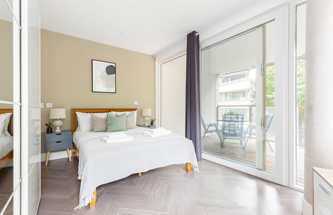 Luminous 2 Bed Balcony Flat in Islington - Foto 3