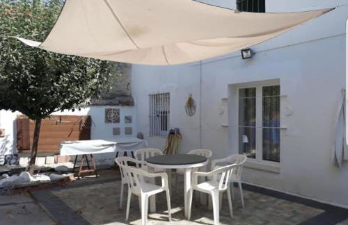 La Nava, casa de pueblo con patio y calefacción con chimenea - Foto 25