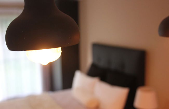 Chic & Serene 1-Bed Haven in Roodepoort - Photo 3