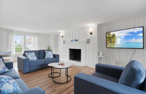 Seaside Serenity Steps to Beach Deck & Porch - Foto 5