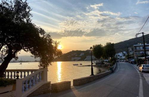 Poros Seaside Suite - Photo 24