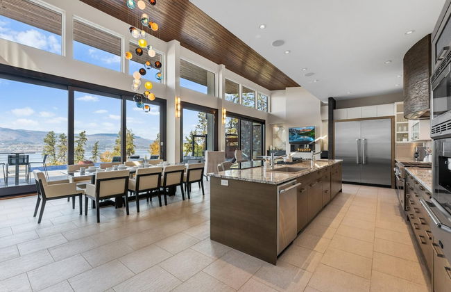 Lakeview Luxury Home in Vineyard w Infinity Pool hot tub - Photo 67