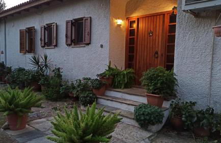 Nafpaktos cottage by the sea for travelers and dreamers! - Foto 3