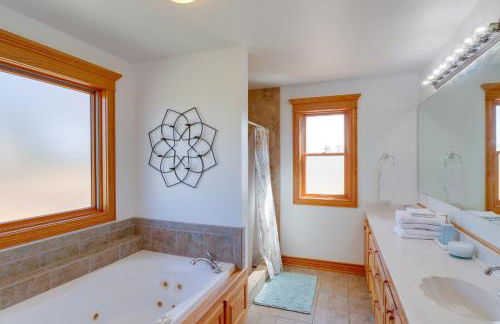 Mountain Views and Shared Pool Ozarks Family Home - Foto 15