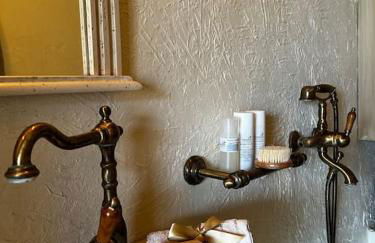 Aelia Cottage House - Photo 23