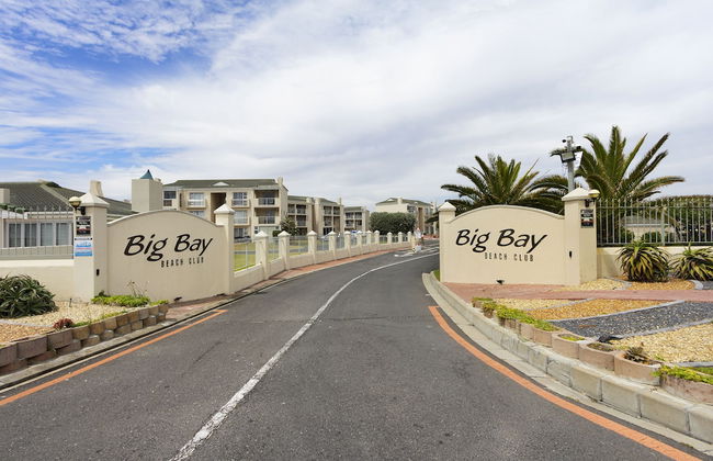 Big Bay Beach Club 22 by HostAgents - Photo 20