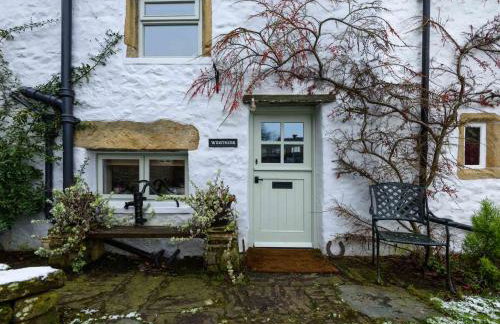 Westside Cottage, Newby Hamlet, Clapham, Yorkshire Dales National Park, Famous Three Peaks, Near The Lake District, Pets Are Welcome, Direct Parking in front of the Cottage & Guest Parking - Foto 3