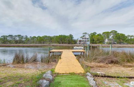 Milton Waterfront Home with Dock & Outdoor Kitchen - Foto 17