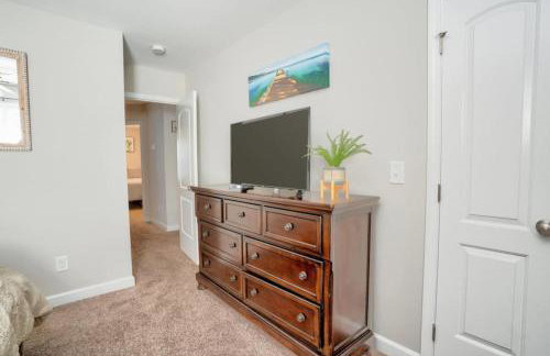 Modern 3Bedroom Duplex with Kitchen, WiFi and Free Parking Kannapolis - Photo 29