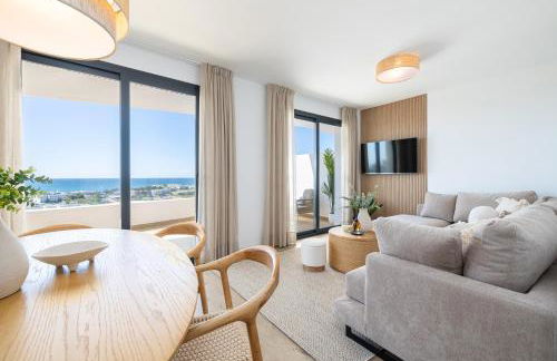 Luxury Penthouse Duplex ONE80 by AORA STAY - Photo 3