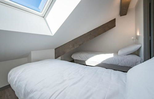 Duplex in Albiez-Montrond with balcony - Photo 30