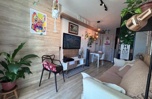 Ap completo com ar e garagem coberta próximo ao metrô - Foto 15