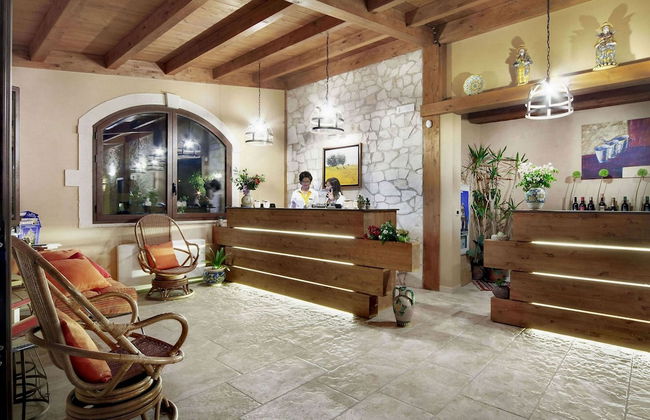 Artemisia Resort - Photo 2