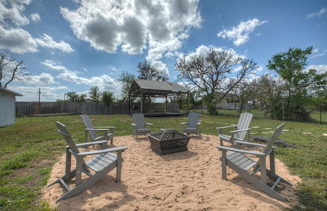 Stunning Haus With Hot Tub, Grill & Fire Pit! - Foto 33