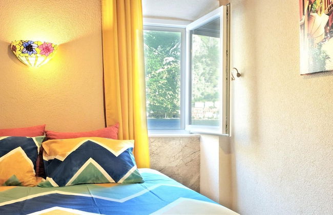 Chic and Elegant Flat Near Beach in Montenegro - Photo 21