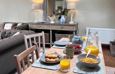 Campden Place - 2 Bed Home in Central Chipping Campden - Photo 2