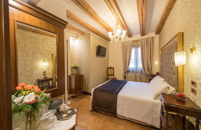 Palazzo Bembo - Exclusive Accommodation - Photo 13