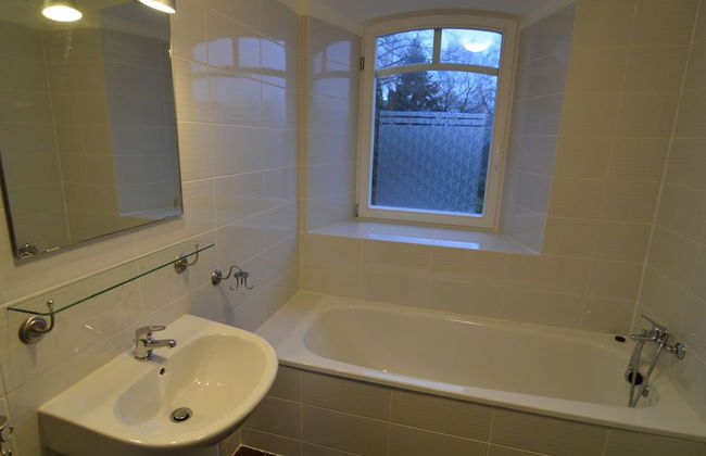 Holiday Home Ideal for Groups - Photo 25