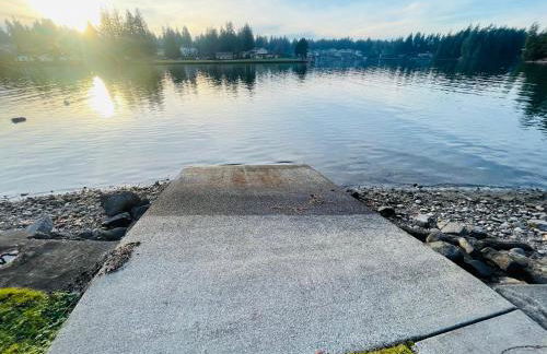Lake Tapps Dock House on the Bankers Island - Foto 33