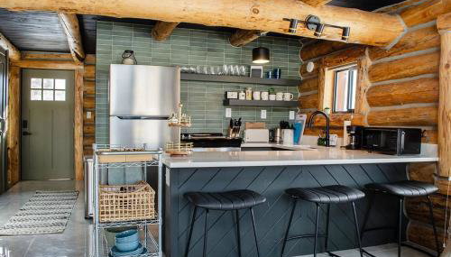 Ranch Life Reimagined, Cattle Drives to Chic Cabin - Foto 2, Other