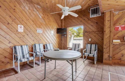 Dells Lakefront Escape - Couples or Families - Foto 25