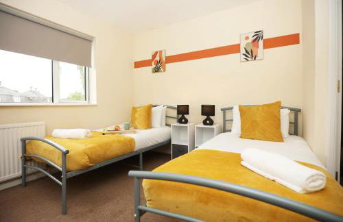 Redland Park By N And N Stays Ltd, Perfect for Contractors & Workers, Close to local amenities and work sites in Bath, Free Parking - Photo 9