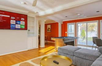 Spacious 4BR with Pool Near DC and Old Town Alexandria - Rutland - Foto 8