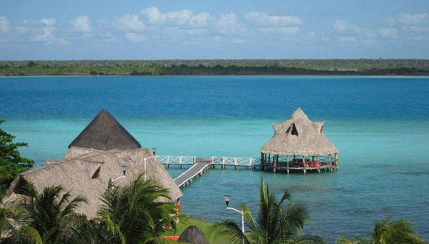 VISITE MAGIQUE DU BACALAR avec promenade en bateau ponton. (Transport + Petit-déjeuner + Nourriture) - Photo 4, Explorez Bacalar en ponton