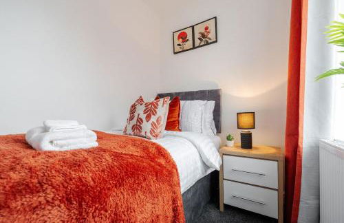 Entire 4 Bedroom house in Bootle Liverpool-Ideal for contractors, family and group-Free Parking & Free internet-Sleeps 7 - Foto 5