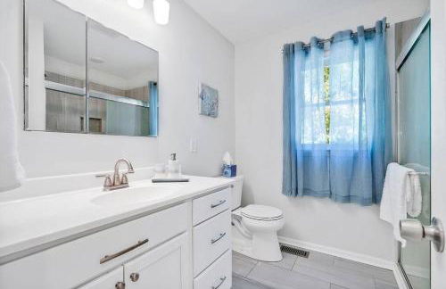 Middle Sound Hideaway~Beaches, Shopping, Families - Foto 28