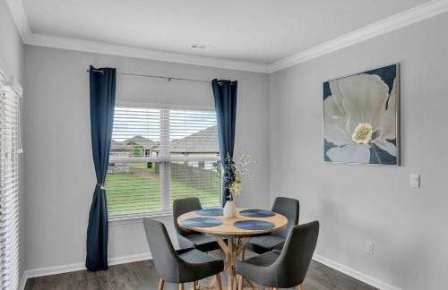 Charming 4BR Ranch-Style Home - Corner Lot home - Foto 3