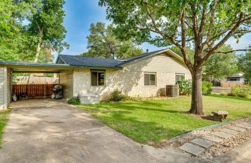 Austin Home Near Zilker Park with Yard Pets Allowed - Photo 36