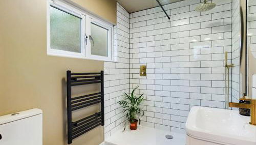 Log Cabin near Bath - Foto 5, towels, Shower