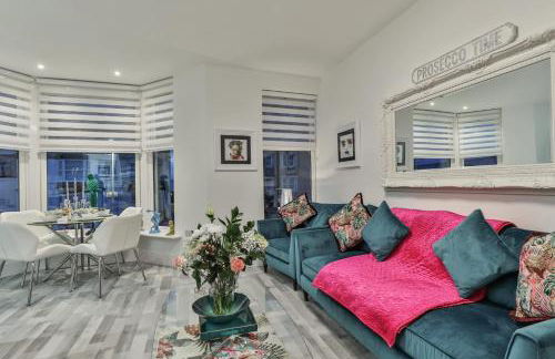 The Monroe - 2nd Floor - Luxury for up to 4 guests near Open Air Theatre and North Bay - Foto 6