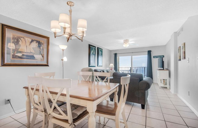 Regency Towers 1320 - Photo 31