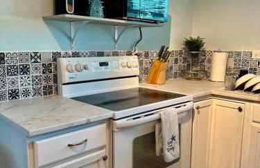 Cozy House - 2beds & 1 bath - Photo 10