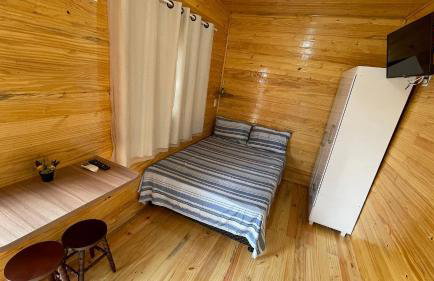 Lindos e novos Chalés na região central de Foz - Foto 8