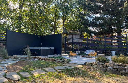 Ode to the '70's creative private home with pool - Foto 7