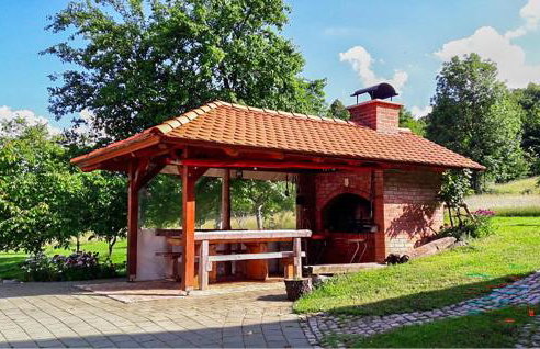 Cozy Home In Kuterevo With Wifi - Photo 2