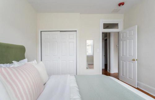 Fun & Funky 2BR in Downtown Princeton - Photo 24