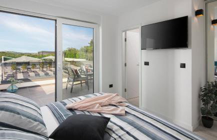 Modern villa Dea with jacuzzi and pool in Porec - Foto 15