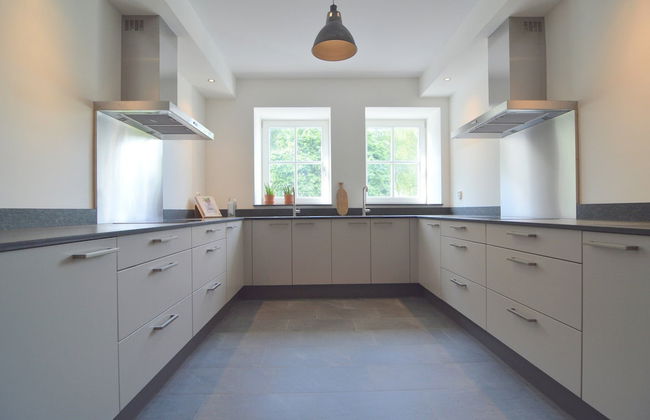 Swolgen Estate With Sauna - Photo 13