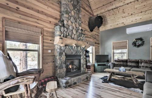 Fire Pit and Game Room Heber-Overgaard Cabin! - Foto 4