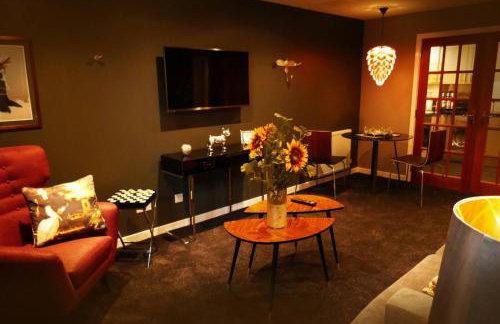 Modern chic apartment, lift access & free parking - Foto 11